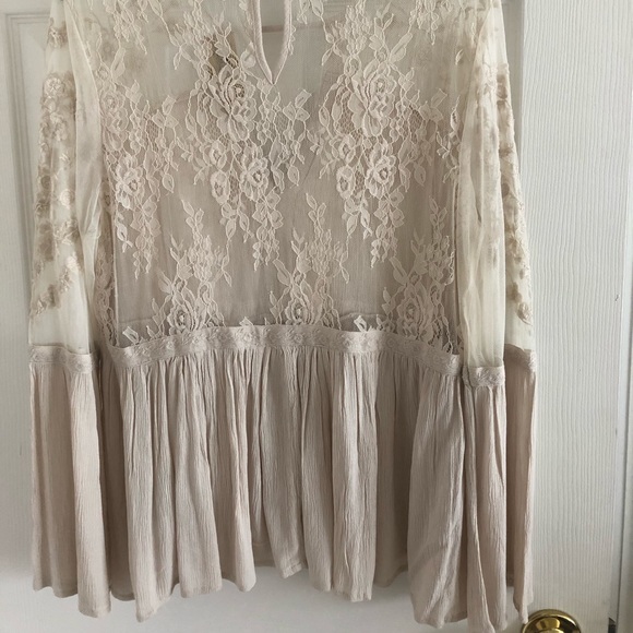 American Eagle Blouse - Picture 3 of 3